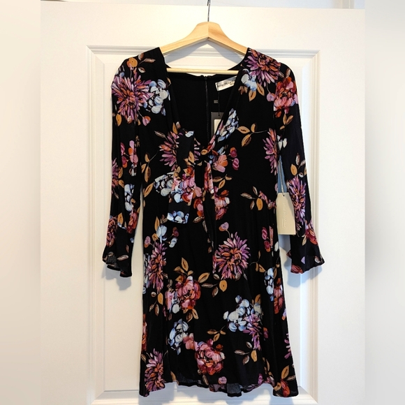 Little Mountain Floral Dress - Picture 1 of 4